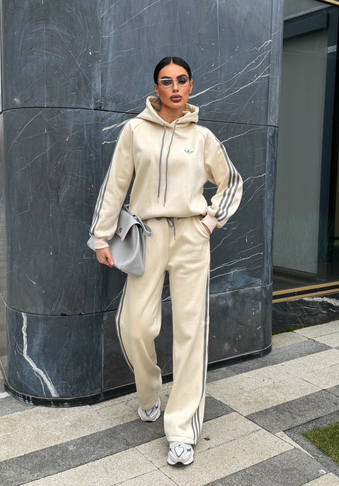 стильные костюмы,бежевый костюм,куртка модная,костюм на флисе