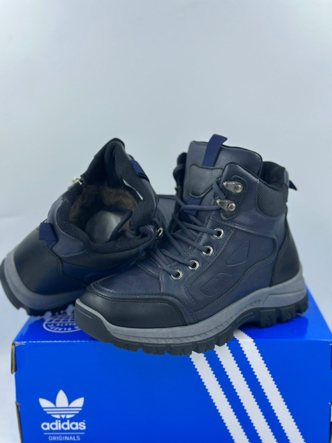 кроссовки зимние мужские adidas,кроссовки мужские adidas,кроссовки зимние adidas,кроссовки adidas,зимние кроссовки мужские адидас