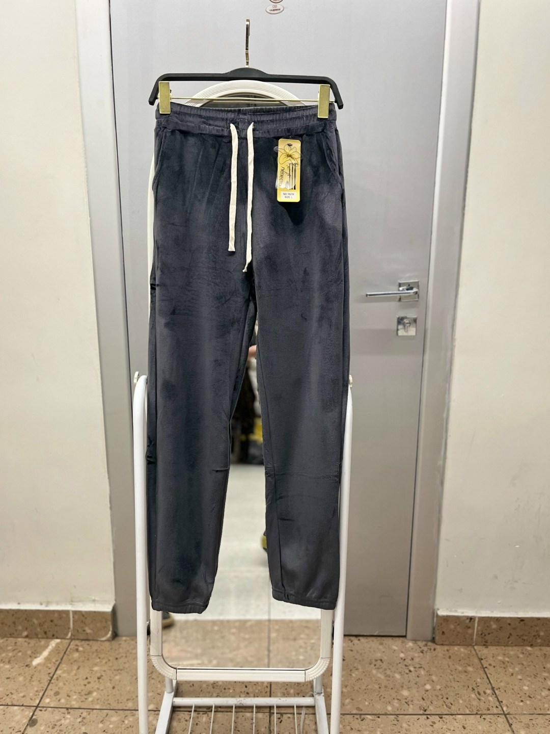 спортивные брюки,брюки спортивные штаны,брюки штаны,спортивные штаны,штаны мужские