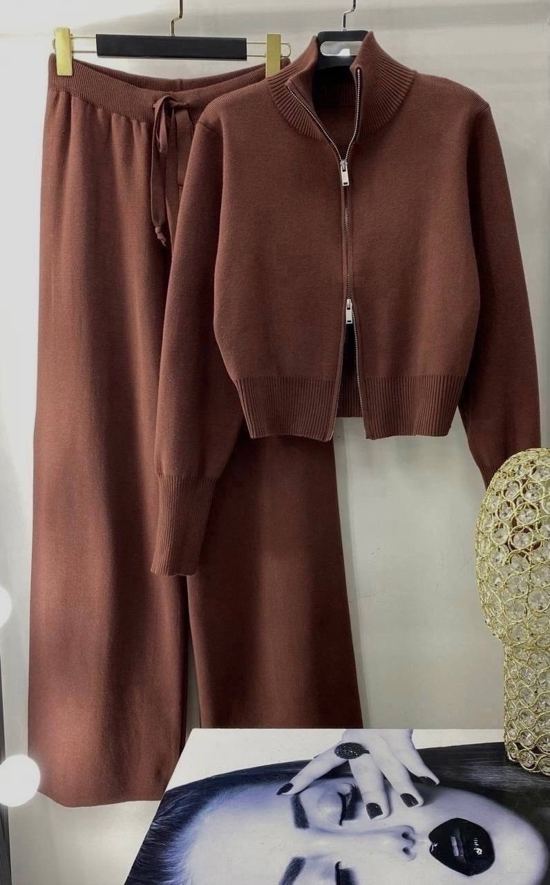 костюм двойка кашемир,мягкий трикотажный костюм,костюм из кашемира,костюм с брюками,костюм из трикотажа