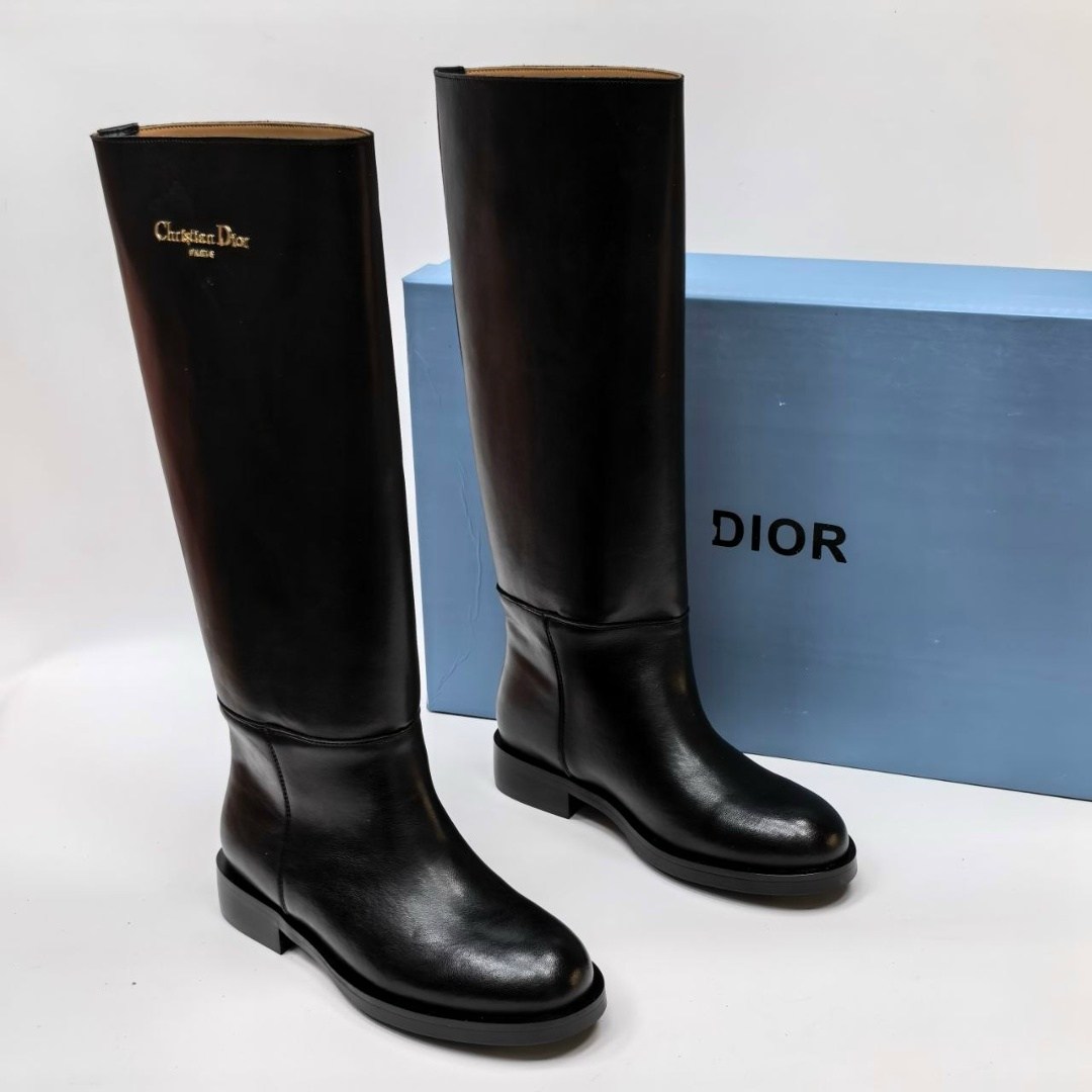 женские сапоги,,кожаные сапоги,сапоги прада,черные сапоги