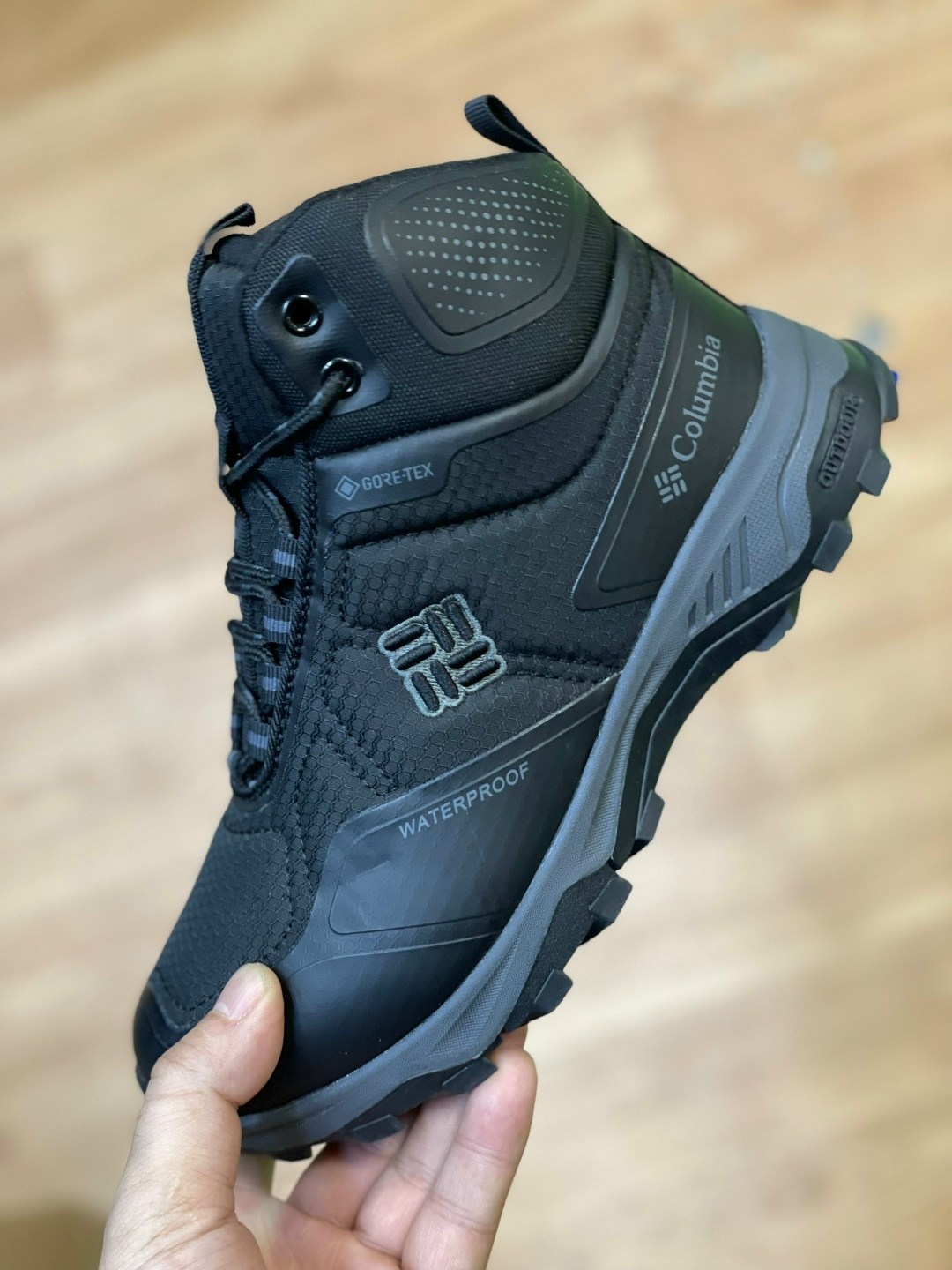 ботинки columbia мужские 100grams,кроссовки мужские зимние columbia,кроссовки зимние columbia,зимние ботинки columbia,зимние кроссовки коламбия