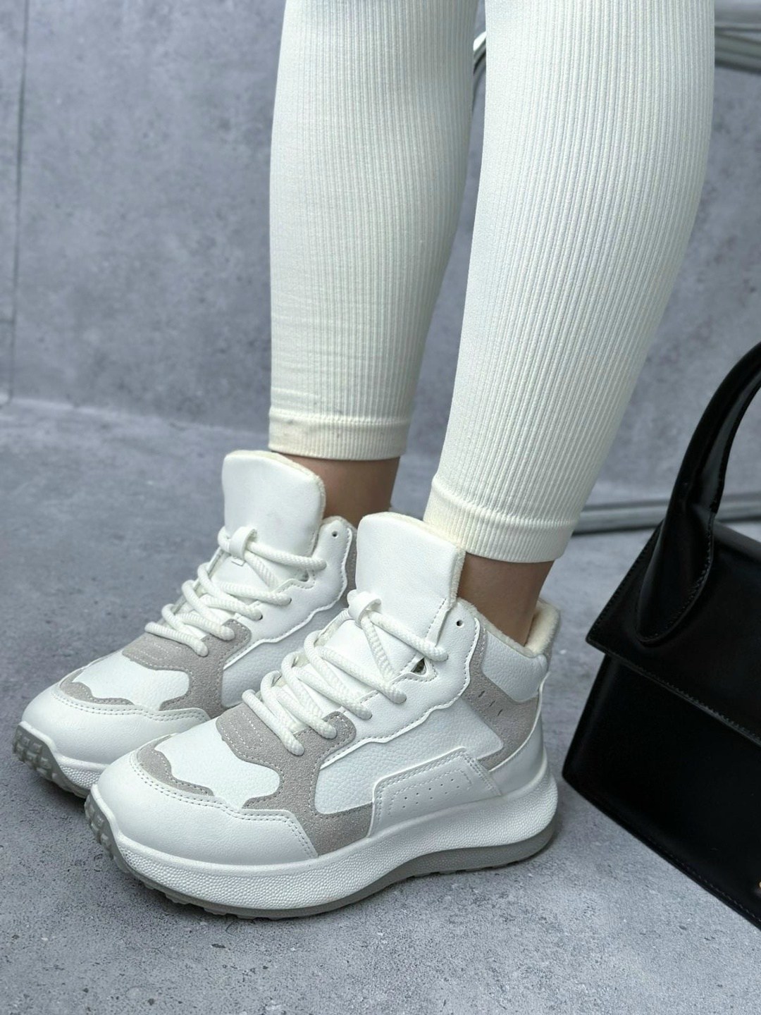 ,кроссовки женскиe,кроссовки женские зимние,теплые кроссовки,черные кроссовки