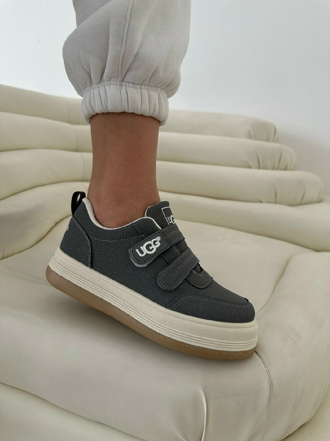 ,кроссовки женскиe,кроссовки женские серые,серые кроссовки,кроссовки весенние женские