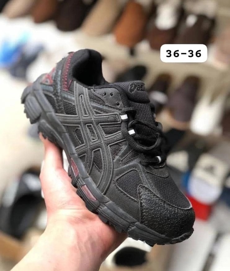 женские кроссовки,, женская,кроссовки женские adidas,кроссовка