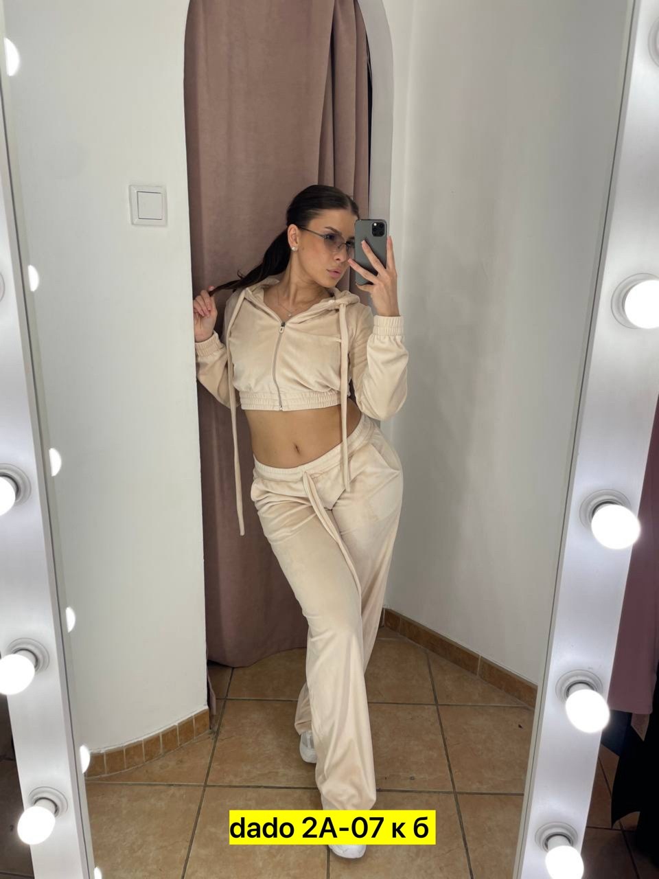 велюровый спортивная костюм,велюровые костюмы женские,костюм велюровый,костюм из велюра,велюровый костюм двойка