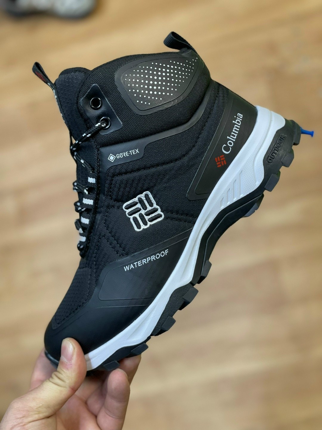 ботинки columbia мужские 100grams,кроссовки мужские зимние columbia,кроссовки зимние columbia,зимние ботинки columbia,зимние кроссовки коламбия