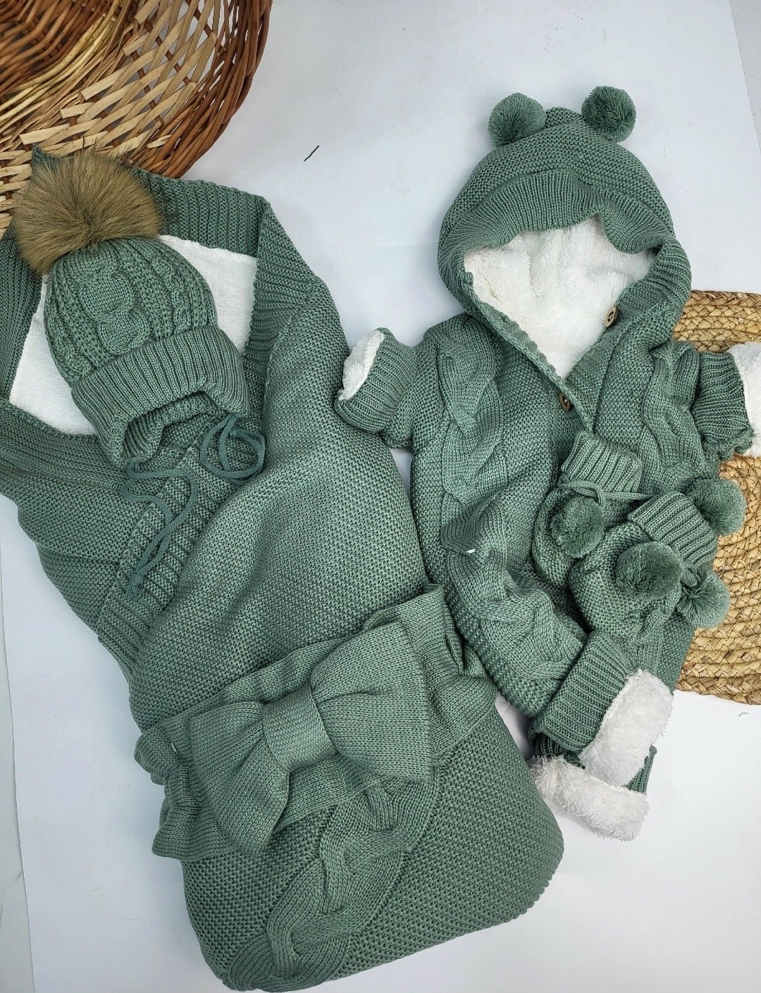 вязаный комплект на выписку,комплект на выписку 5 предметов,комплект на выписку из 5 предметов,комплект на выписку,вязаный комплект на выписку для новорожденных