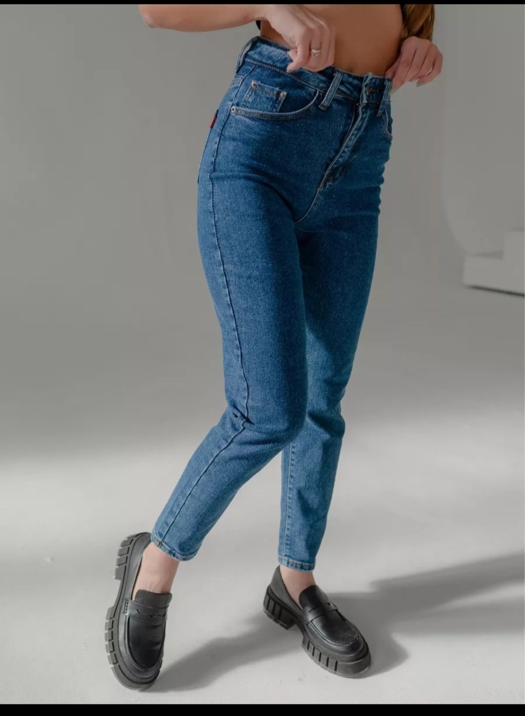 женские джинсы,женские джинсы мом,джинсы мом,джинсы момсы женские,джинсы джинсы