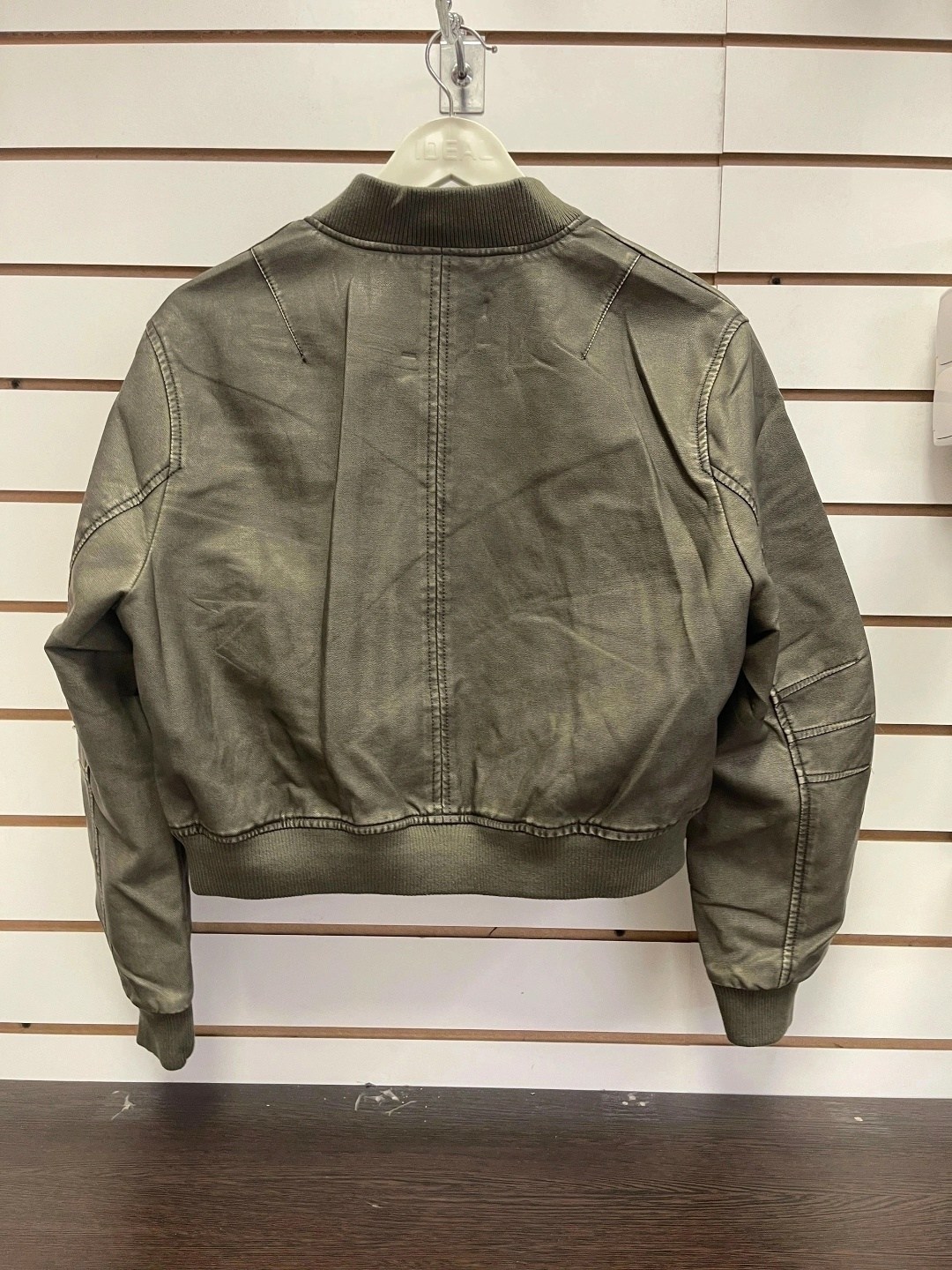 куртка бомбер,кожаная куртка,куртка винтажная,повседневная куртка,куртка бомбер мужская