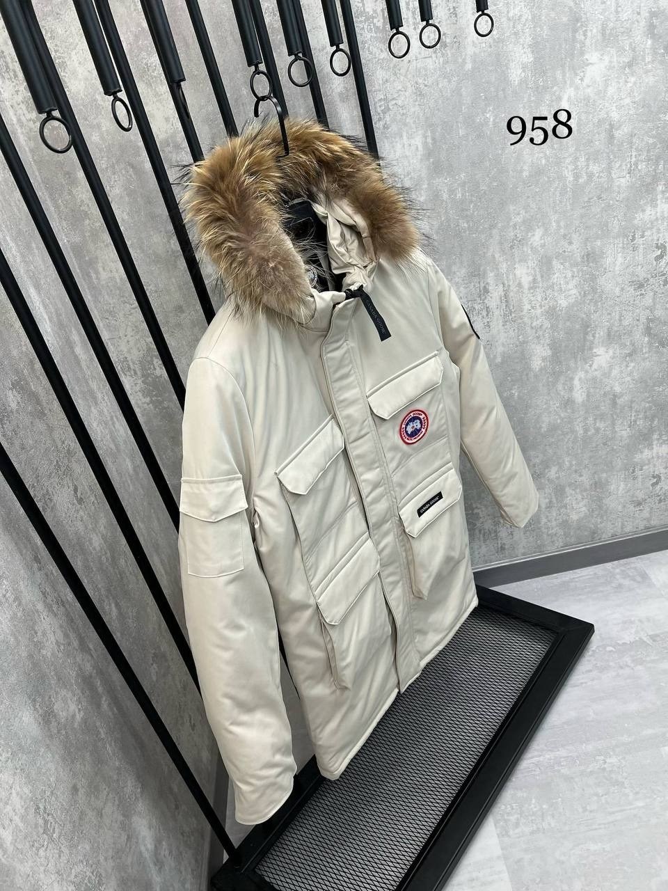 мужские пуховики canada goose,куртка зимняя canada goose,канада гус пуховики мужские,пуховик canada goose,куртка мужская canada goose зимняя