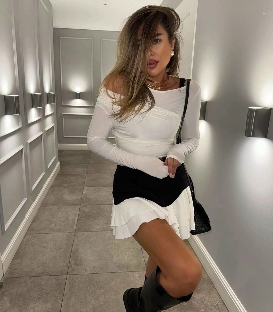 мини юбка,короткие юбки,боди и юбка,юбка стильная,модные образы