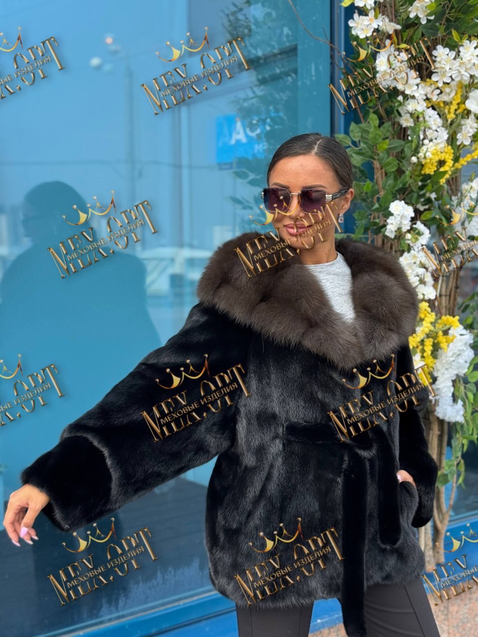 шубы норковые,норковая шуба с капюшоном,шуба норковая с английским воротником,шуба из норки,шуба норковая женская