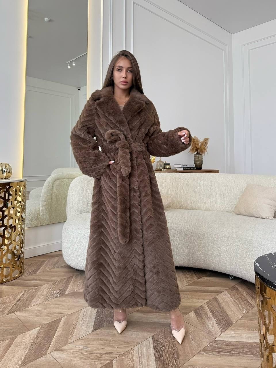 шуба белая,длинная шуба,шуба искусственная,шубка,шуба из эко меха