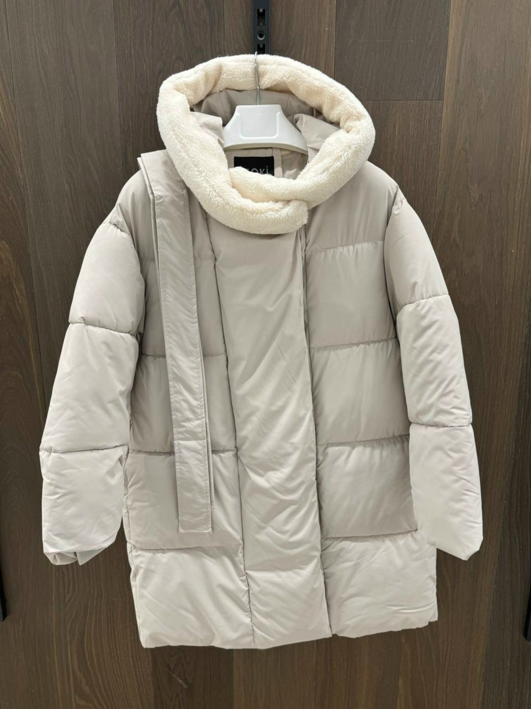 женская зимняя куртка,зимние куртки,куртки и пуховики женские,пуховик женский,женские зимние пуховики