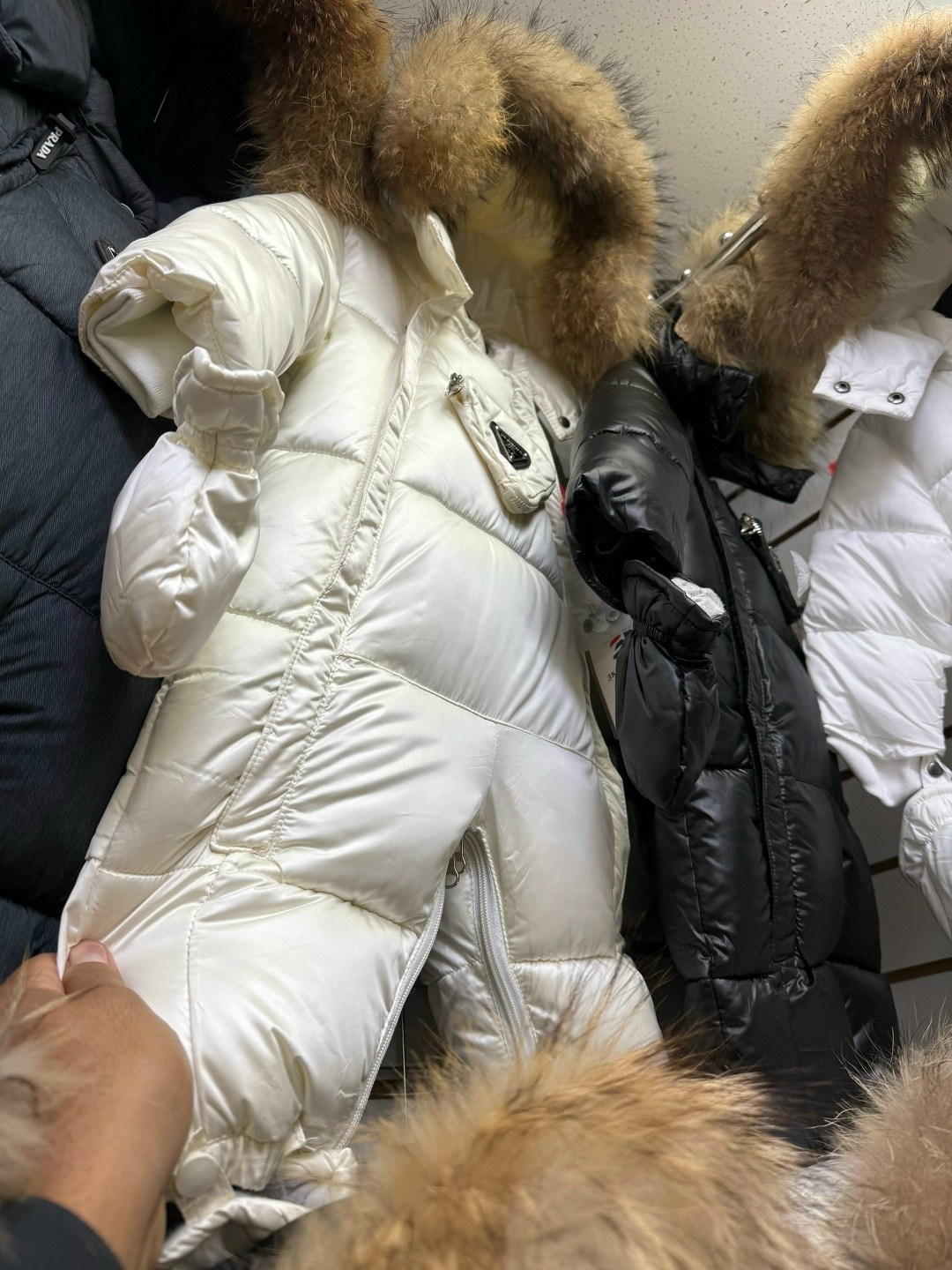 зимний комбинезон moncler,детский зимний комбинезон,комбинезон трансформер монклер детский зимний,детские комбинезоны зимние,зимние комбинезоны