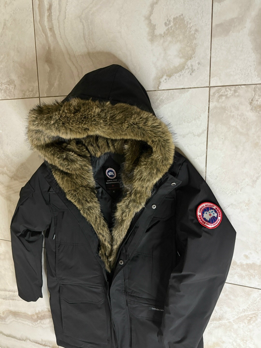 куртка зимняя canada goose,мужские пуховики canada goose,canada goose оригинал,куртка canada goose мужская,canada goose expedition parka женская