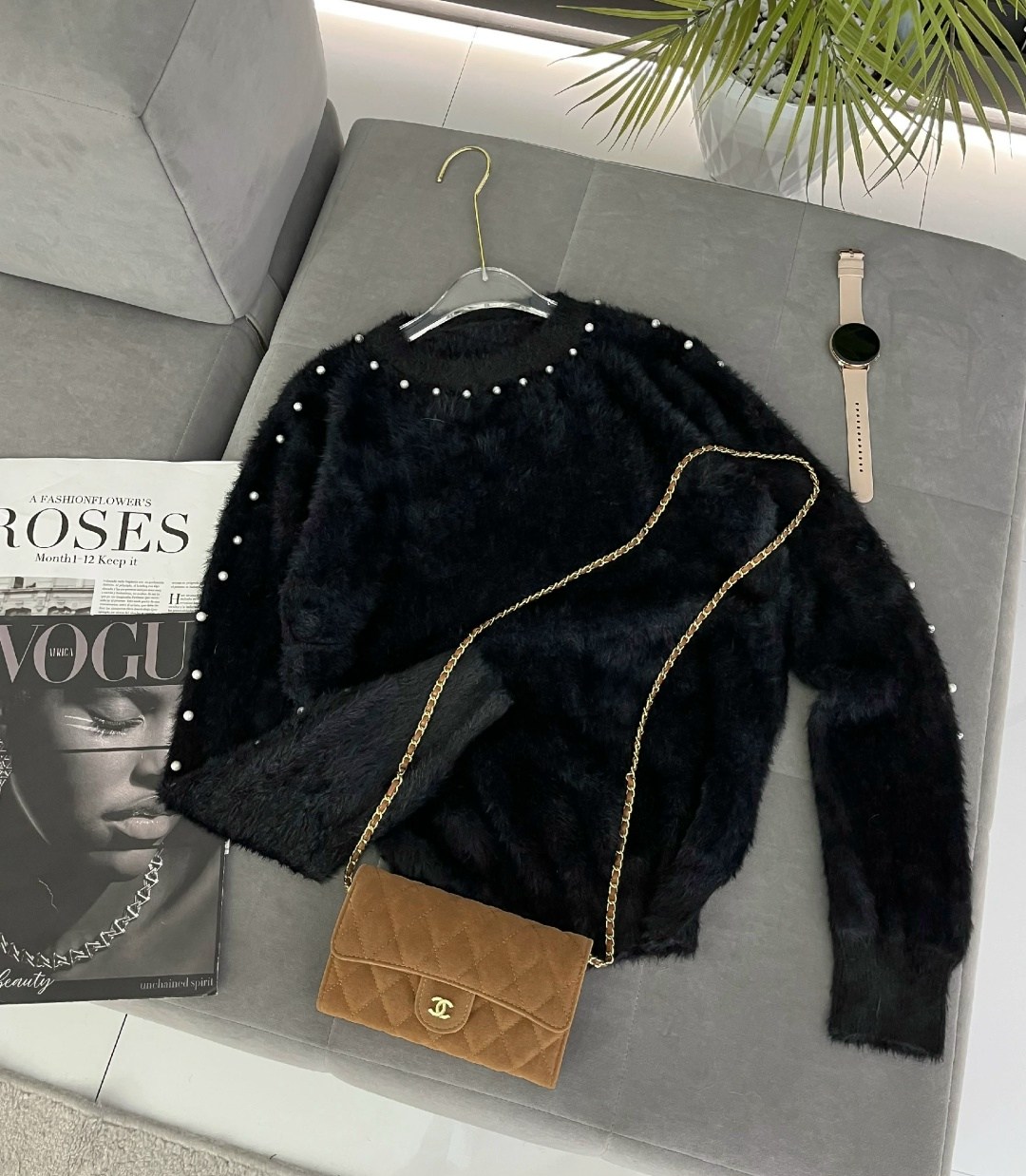 модные свитера,джемпер с бусинами,свитер с жемчужинами,женская кофта,свитер с бусинами