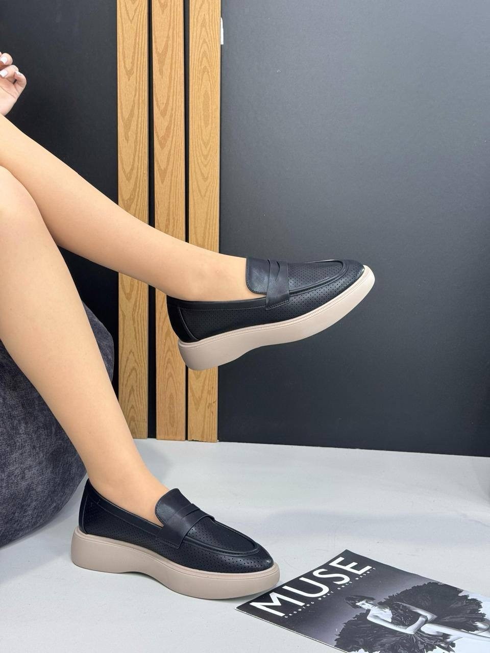 лоферы с перфорацией,женские мокасины,мокасины с перфорацией,лоферы женские,белые мокасины с перфорацией зенден