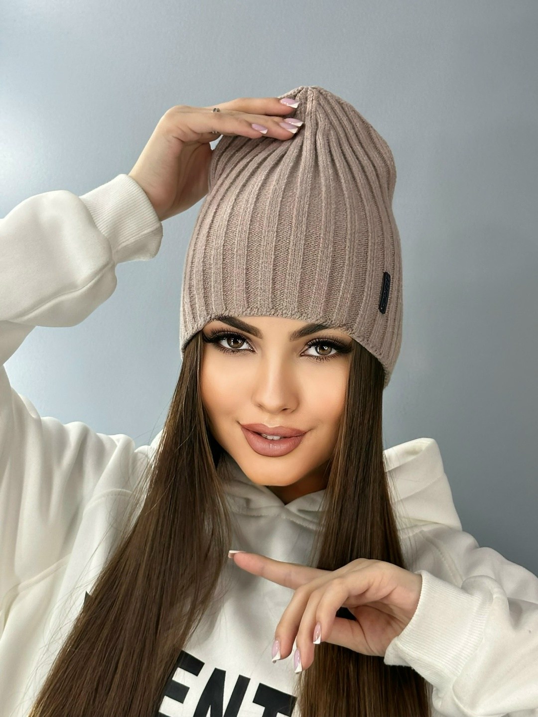 шапка женская,шапка для женщин,женская вязаная шапка бини,шапка бини,вязаная женская шапка