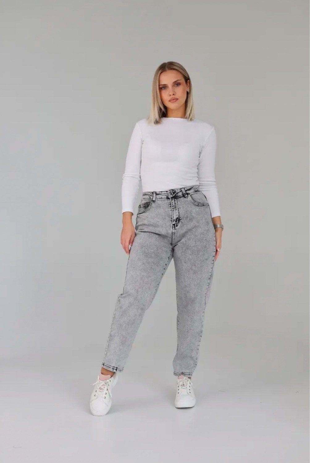 женские джинсы,джинсы стильные,джинсы мом,джинсы женские серые,модные джинсы