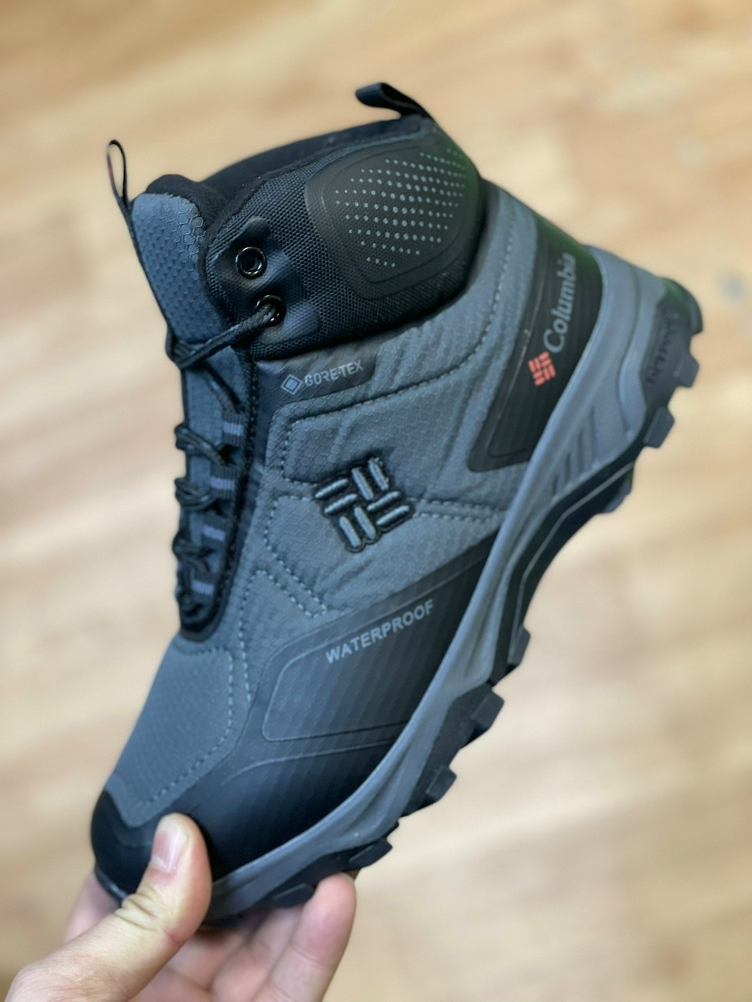 ботинки columbia мужские 100grams,кроссовки мужские зимние columbia,кроссовки зимние columbia,зимние ботинки columbia,зимние кроссовки коламбия