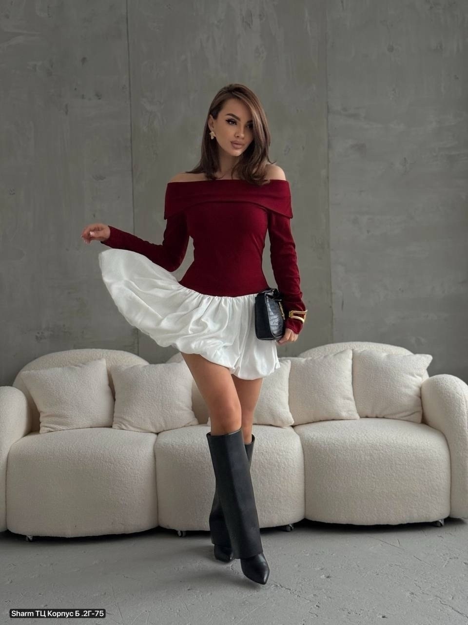 женское платье с открытыми плечами,платье короткое,платье с открытыми плечам,мини платье,платье стильное