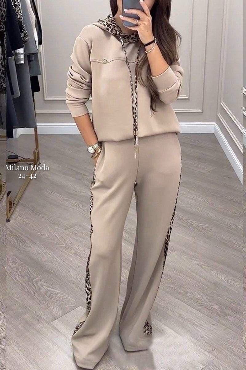 костюмы женские спортивные,костюм женский спортивный двойка,стильные костюмы,костюмы женские,спортивный костюм фенди женский бежевый