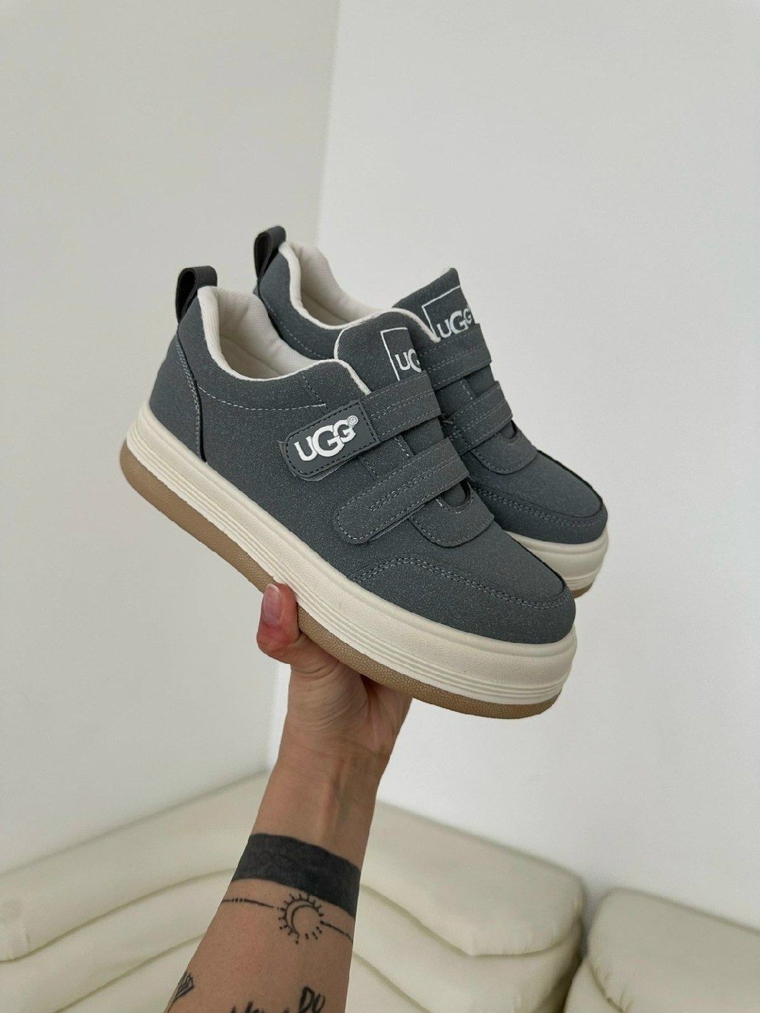 ,кроссовки женскиe,кроссовки женские серые,серые кроссовки,кроссовки весенние женские