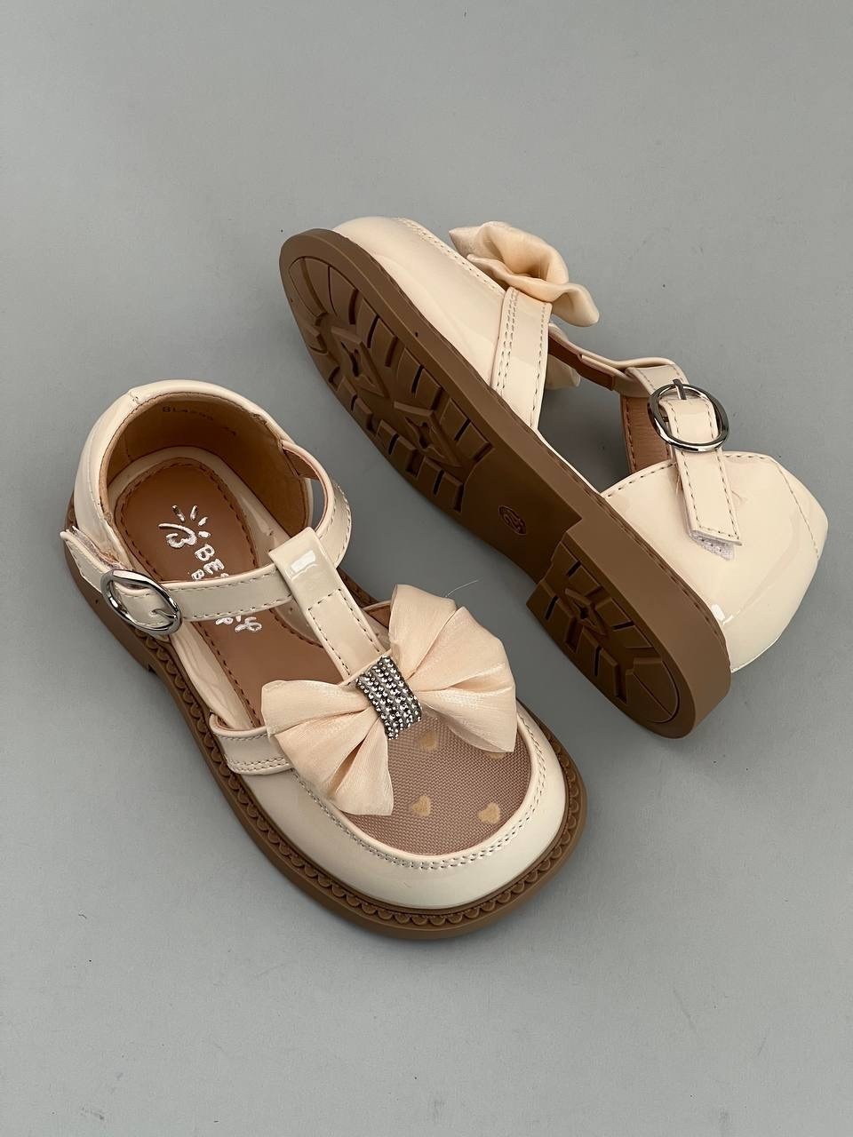 ,лакированные детские туфли,туфли детские,кожаные туфли для девочки,туфли для девочек