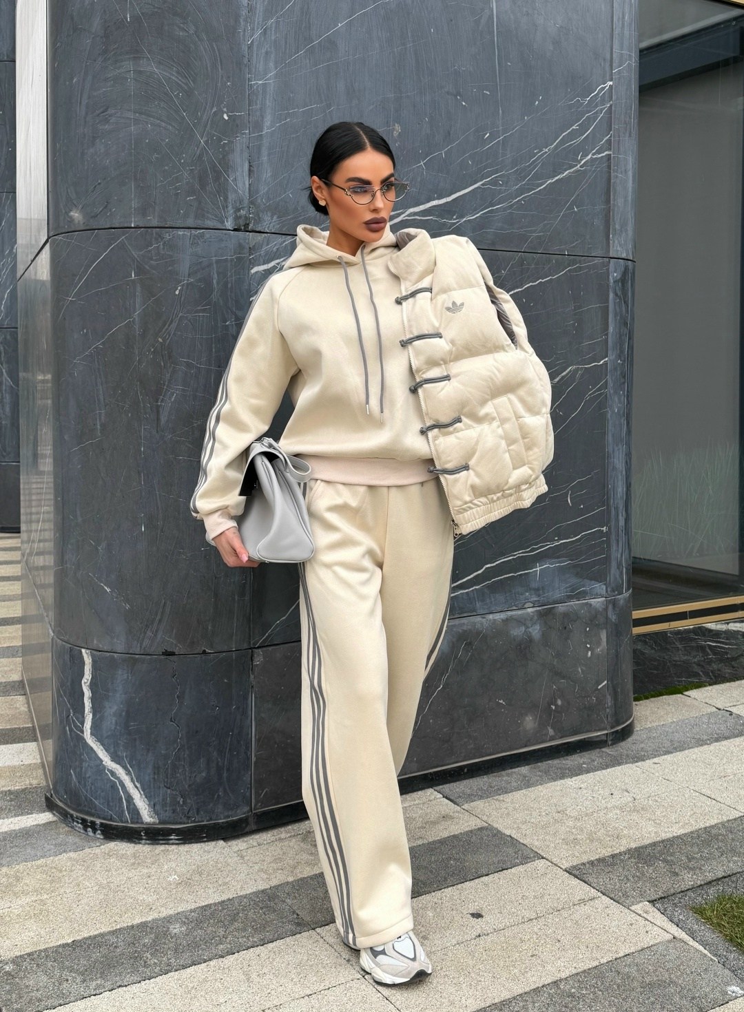 стильные костюмы,бежевый костюм,куртка модная,костюм на флисе