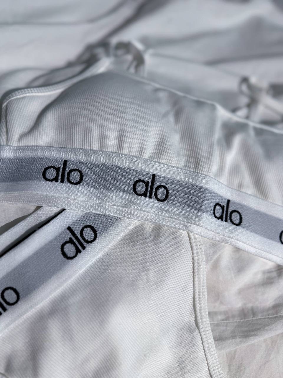 нижнее белье женский,женское нижнее белье комплект,в нижнем белье,комплект нижнего белья,купальник