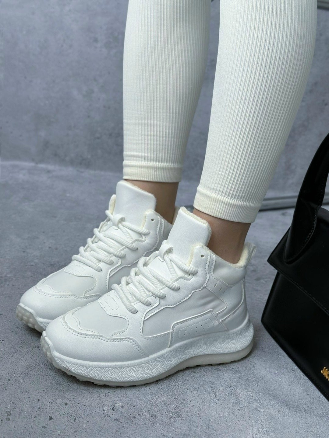 ,кроссовки женскиe,кроссовки женские зимние,теплые кроссовки,черные кроссовки