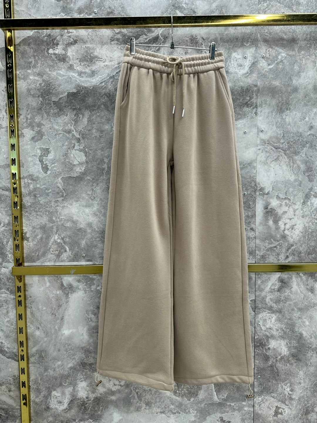 широкие брюки,женские широкие брюки,модные брюки,спортивные брюки,брюки женские