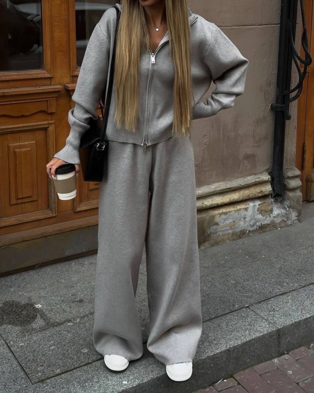 костюм двойка кашемир,мягкий трикотажный костюм,костюм из кашемира,костюм с брюками,костюм из трикотажа