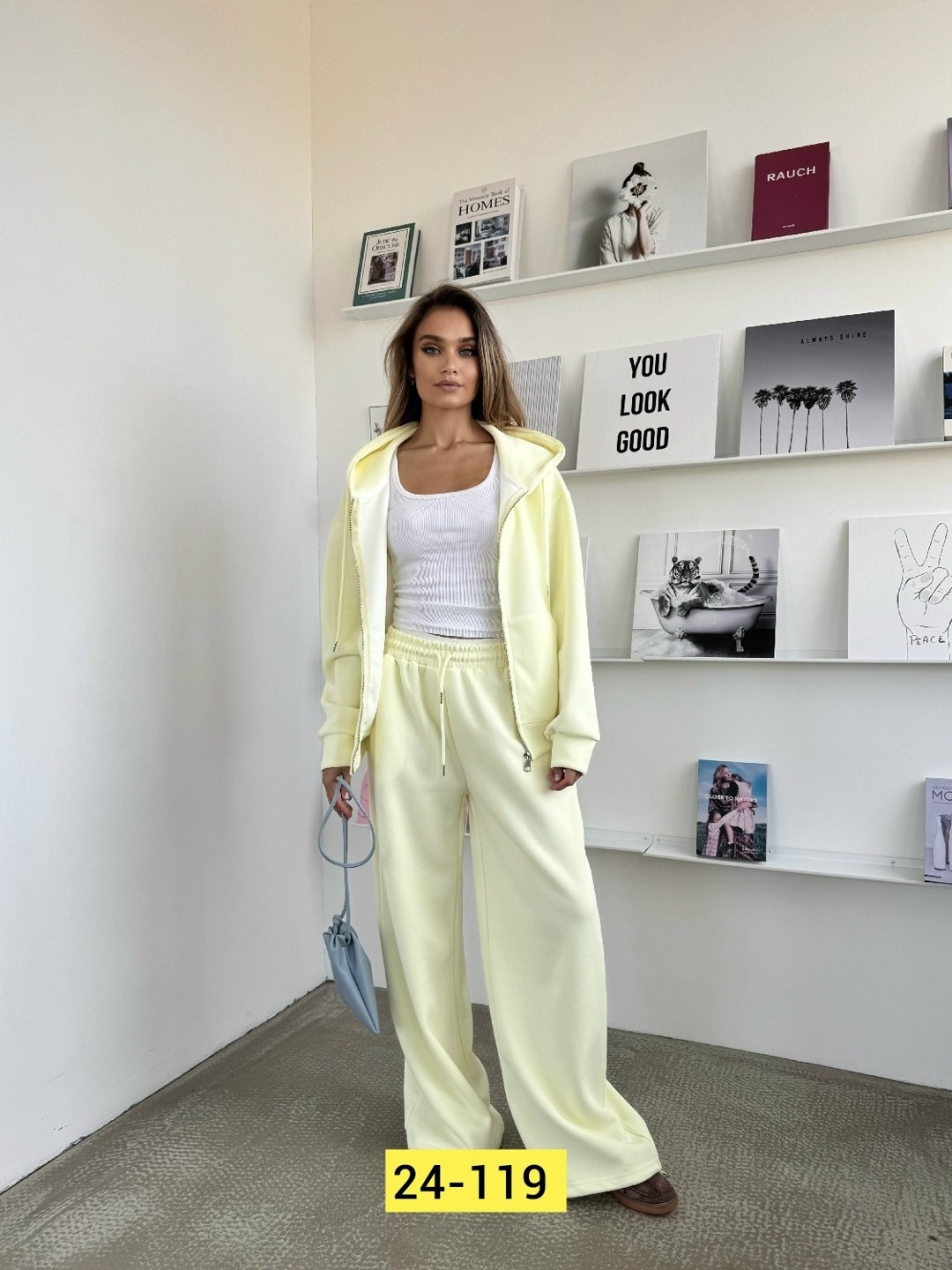 женский костюм двойка,стильные костюмы,трикотажные костюмы,женские спортивные костюмы,костюм мягкий