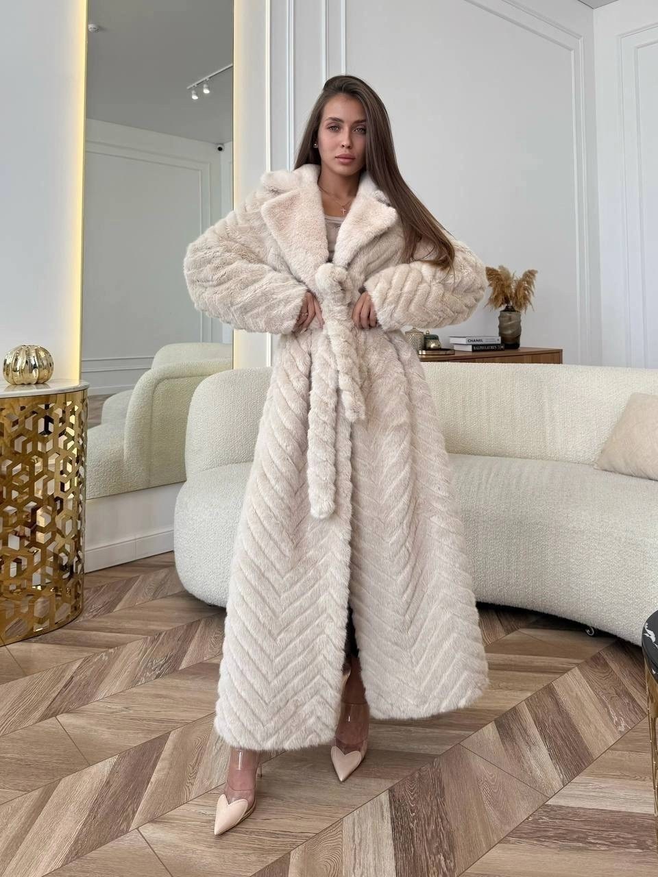 шуба белая,длинная шуба,шуба искусственная,шубка,шуба из эко меха