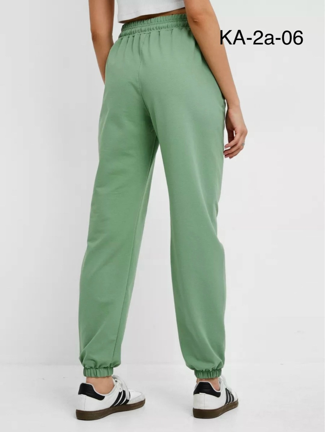 зеленые брюки спортивные,брюки спортивные женская,спортивные брюки женские джоггеры,спортивные брюки,брюки спортивные джоггеры