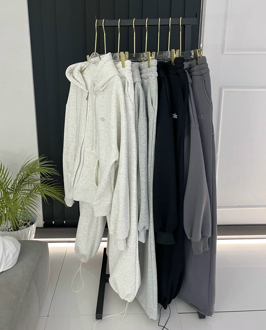 костюмы спортивные женский,спортивные костюм,костюм спорт,костюм на флисе,женский костюм на флисе