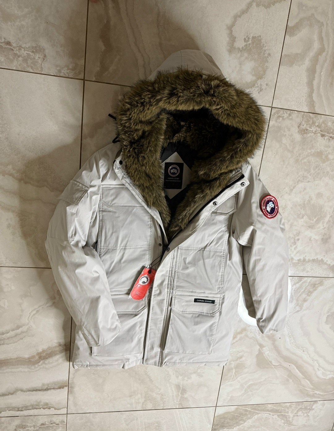 куртка зимняя canada goose,мужские пуховики canada goose,canada goose оригинал,куртка canada goose мужская,canada goose expedition parka женская