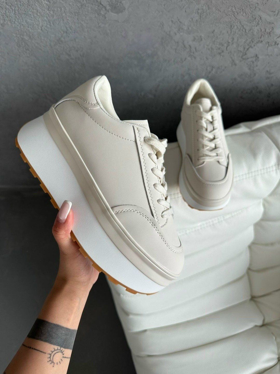 ,женские кроссовки,кроссовки женские замшевые,замшевые кроссовки,женская