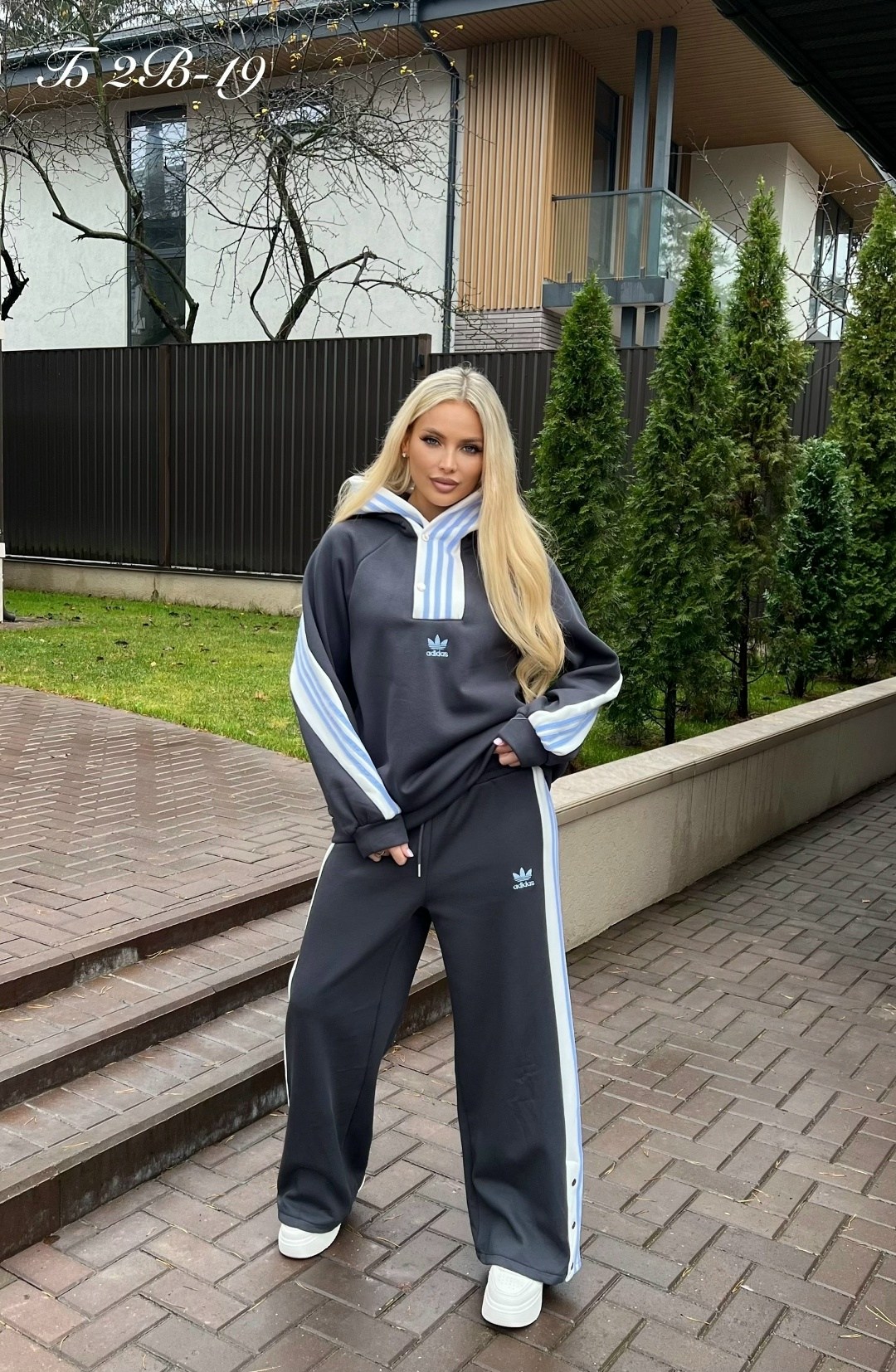 спортивные костюмы женские,спортивный костюм женский adidas,спортивные костюм,костюм спортивные женские костюмы,костюм с лампасами