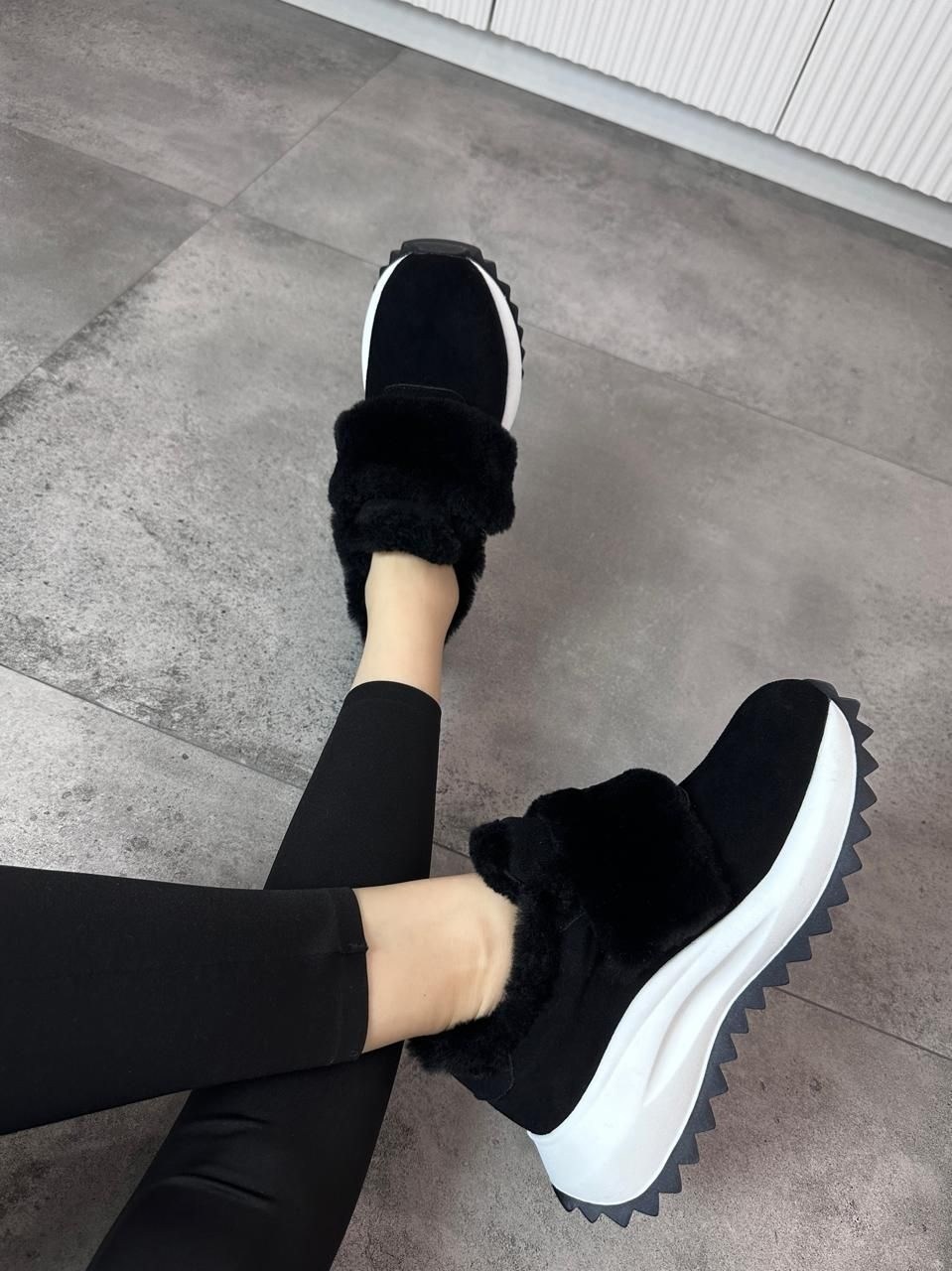 ,зимние женские кроссовки,кроссовки женскиe,меховые кроссовки,женская зимняя