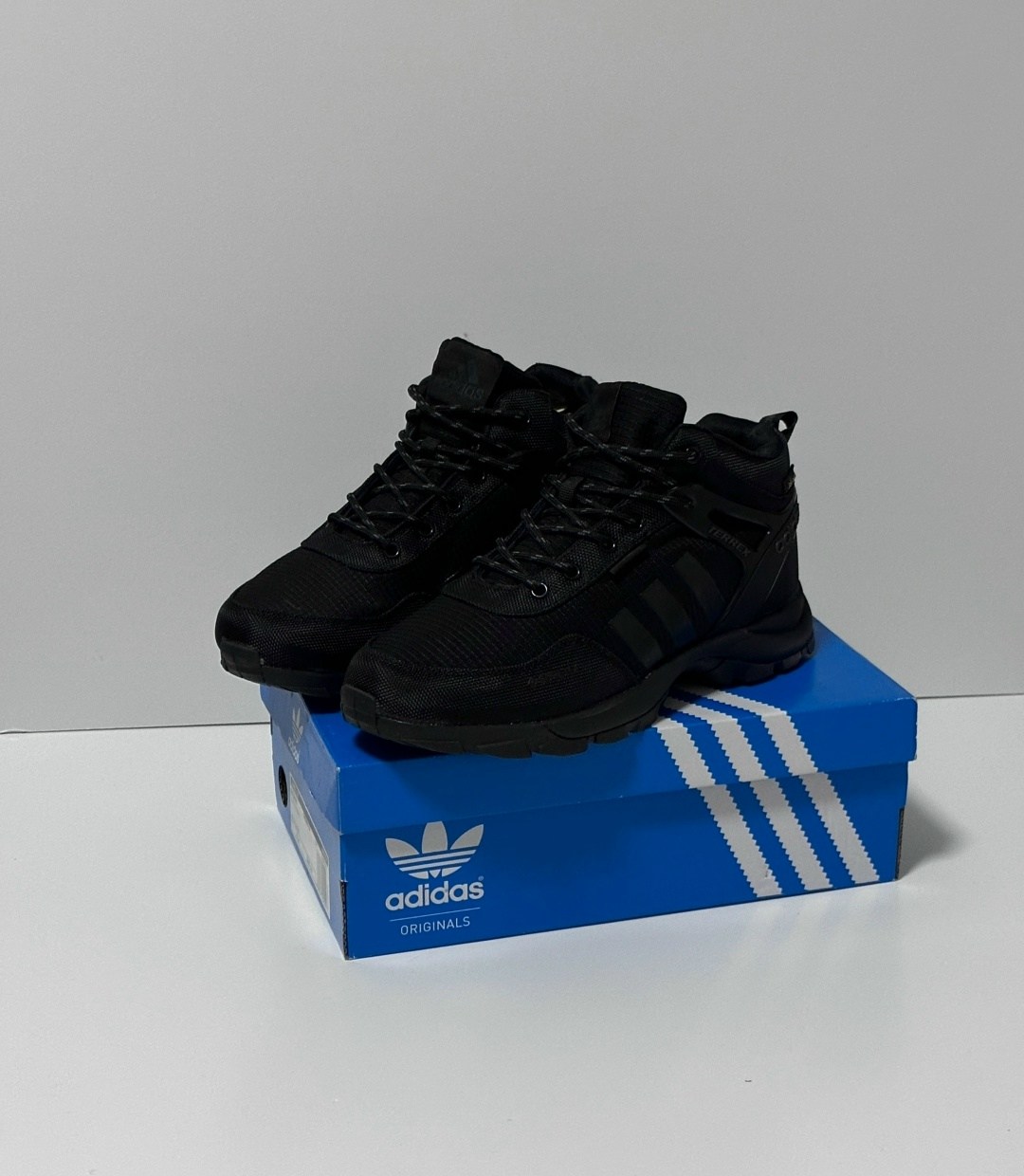 зимние кроссовки adidas,кроссовки мужские adidas,кроссовки мужские зимние adidas,кроссовки adidas terrex,зимние кроссовки мужские адидас