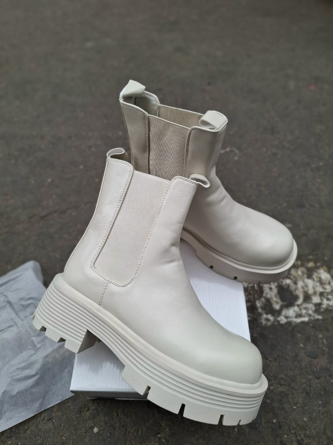 женские ботинки,,женская ,ботинки челси женские бежевые,ботинки модные