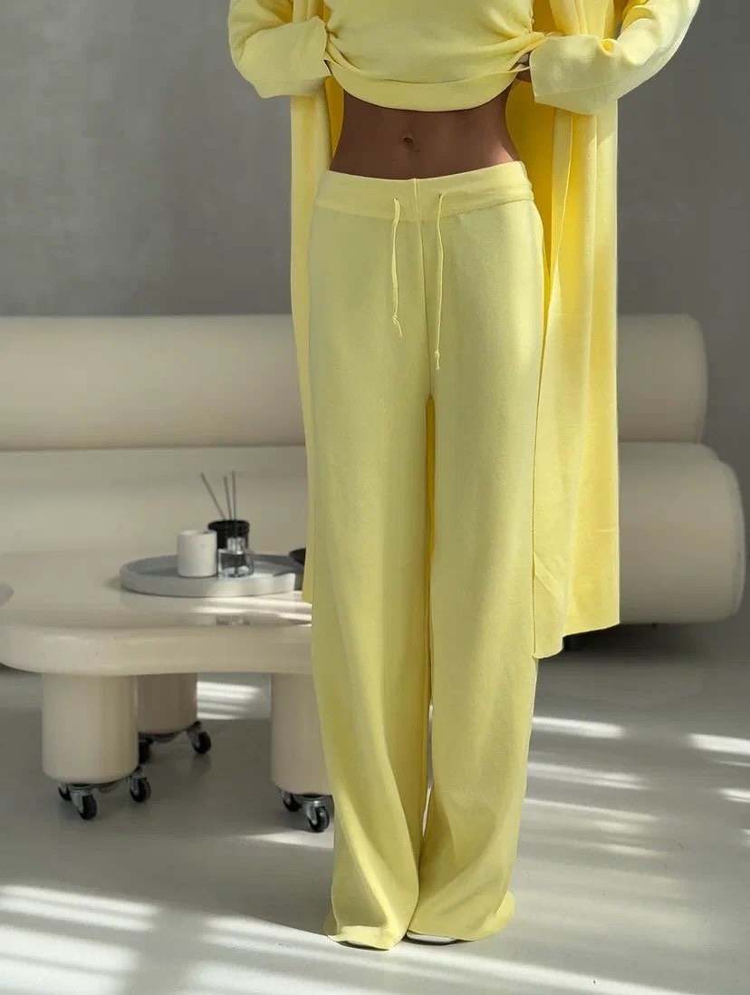 костюмы брючные,трикотажные брюки,вязаные брюки,розовые брюки,костюм розовый