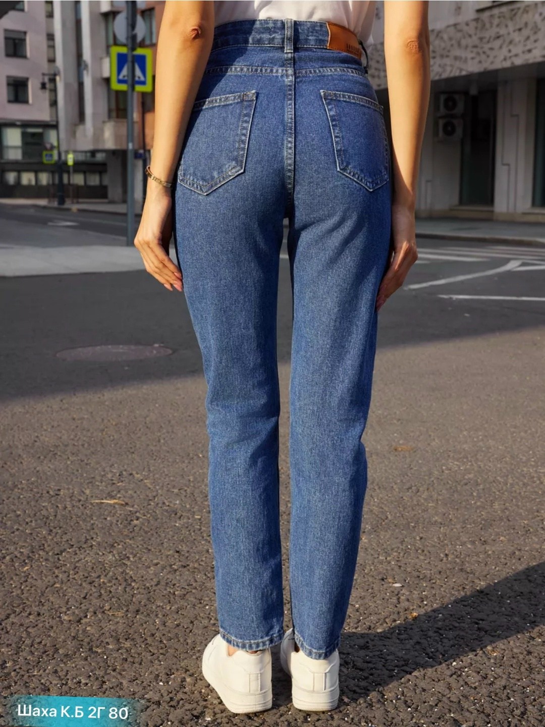 джинсы женский,джинсы мом,джинсы модные,женские джинсы мом,стильные джинсы