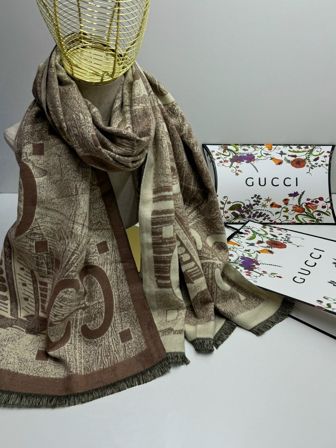 палантин гуччи,палантины dior,палантин диор,шарфы платки,палантин женские