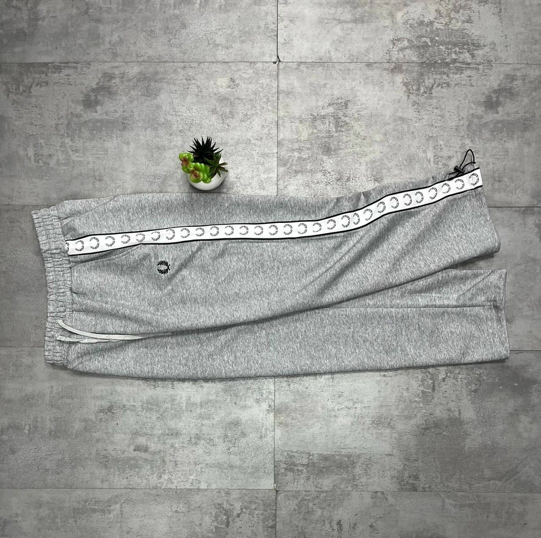 серые спортивные штаны,мужские спортивные брюки,штаны мужские спортивные,спортивные брюки,спортивные штаны