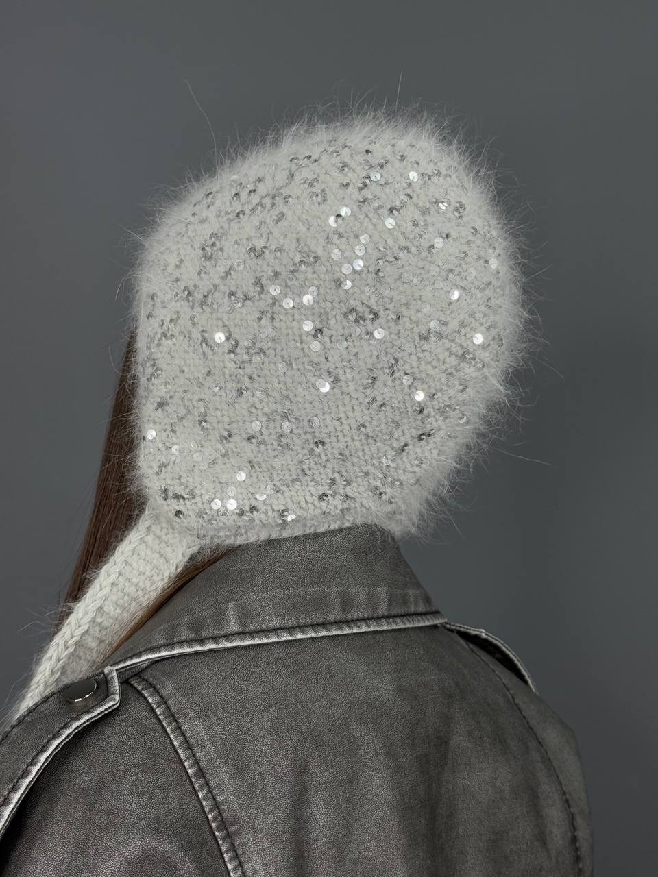 чепчики с пайетками,чепчик женский с пайетками,чепчик женский вязаный,вязаная шапка,шапка с пайетками